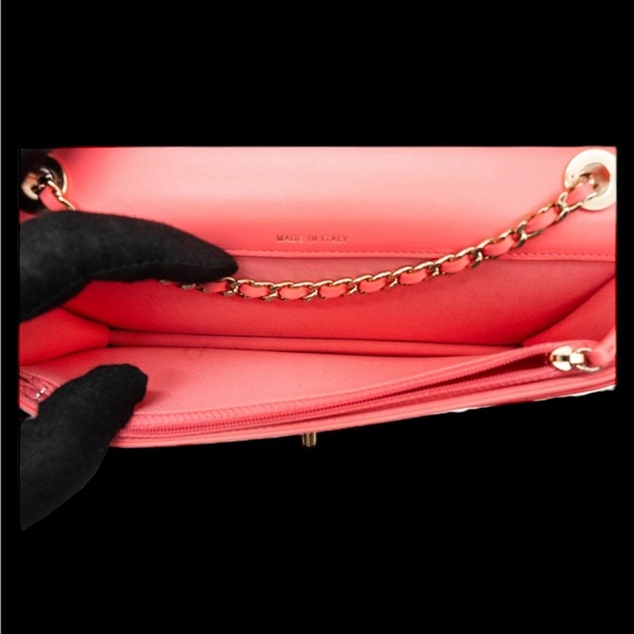 Chanel Wide Trendy CC Wallet on Chain Hot Pink Lambskin Leather RARE Rainbow! - Picture 5 of 16